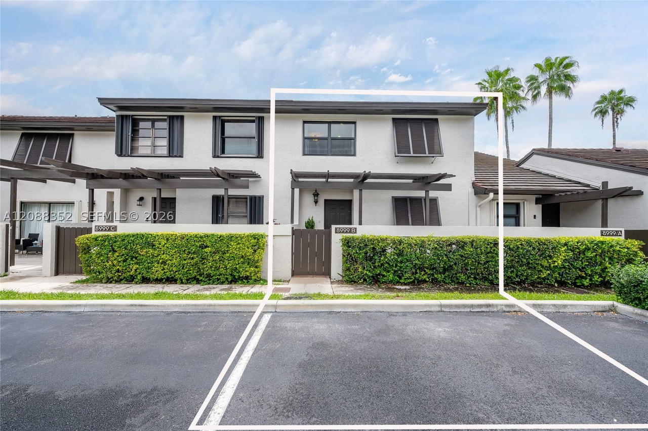 Real estate property located at 8999 133rd Ct B, Miami-dade, Calusa Point, Miami, FL