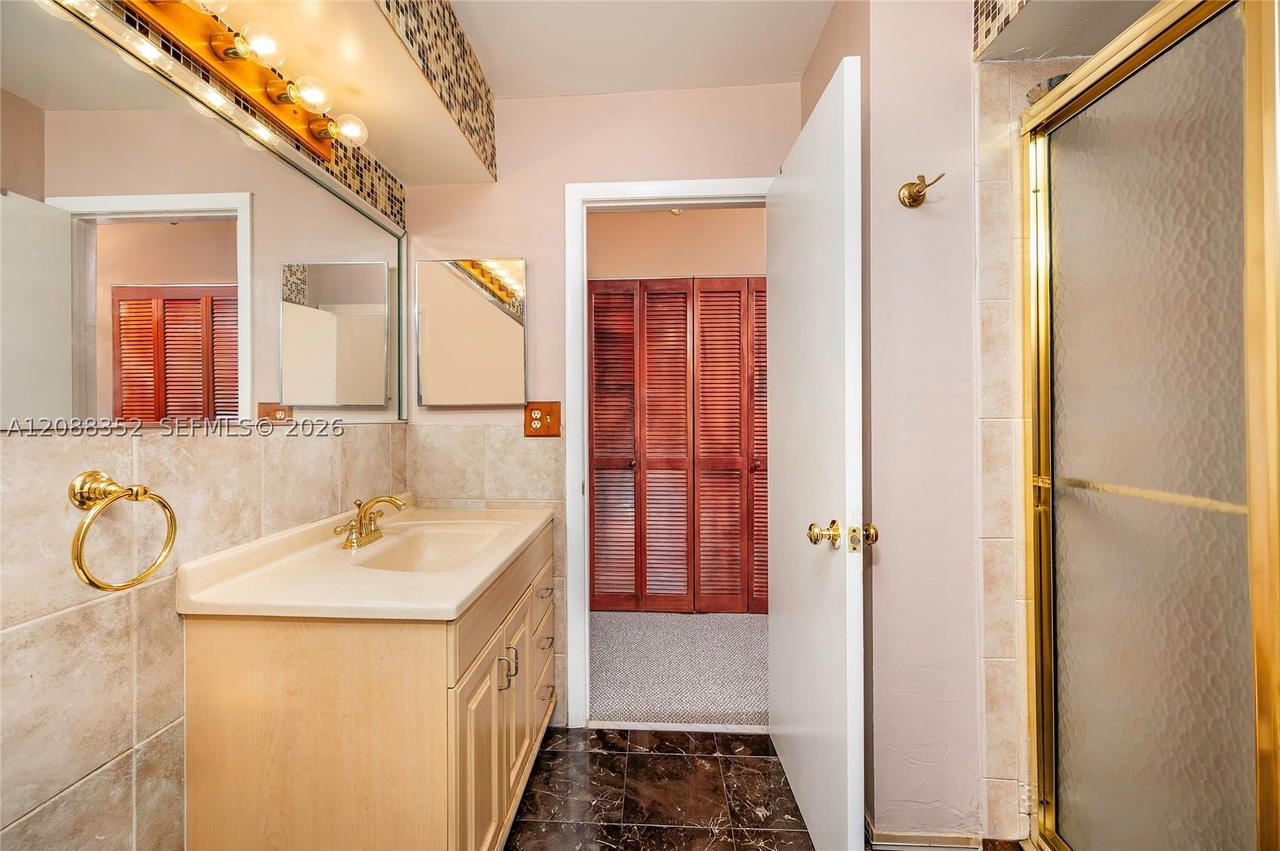 Real estate property located at 8999 133rd Ct B, Miami-dade, Calusa Point, Miami, FL