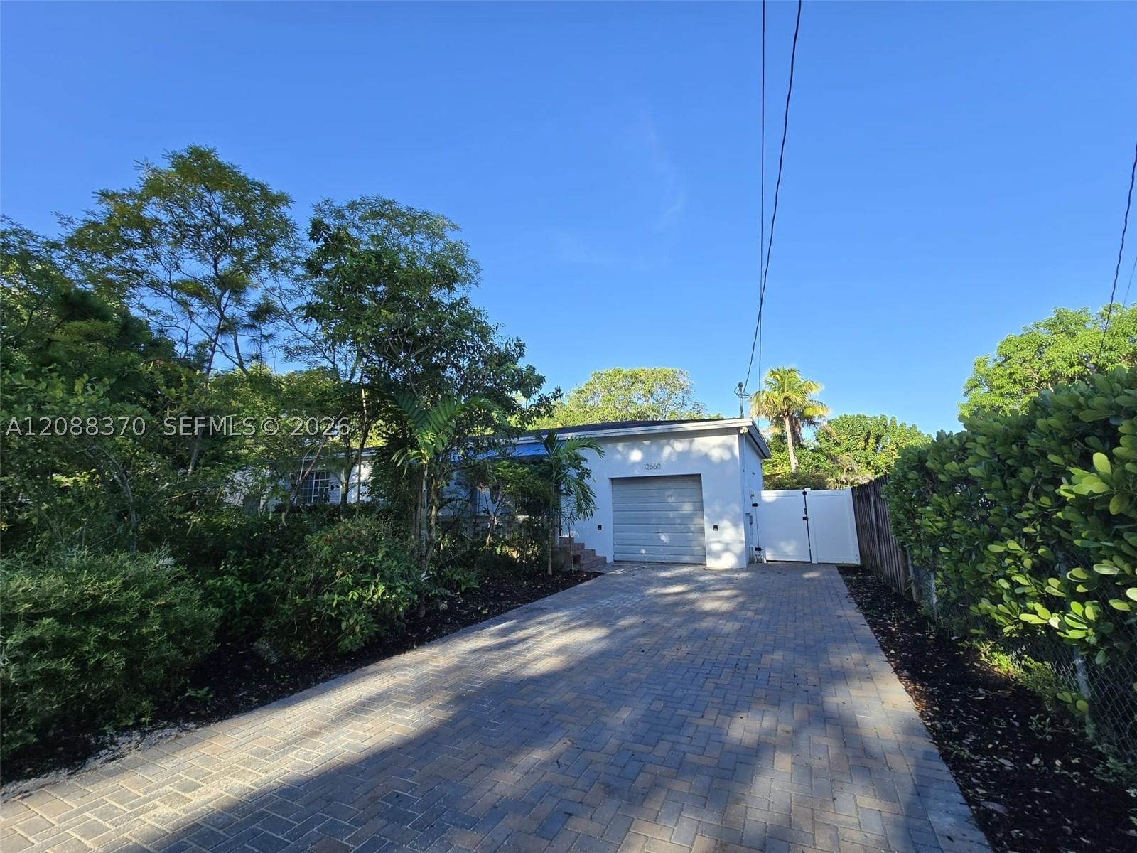 Real estate property located at 12660 4th Ave, Miami-dade, Griffing Biscayne Pk Est, North Miami, FL