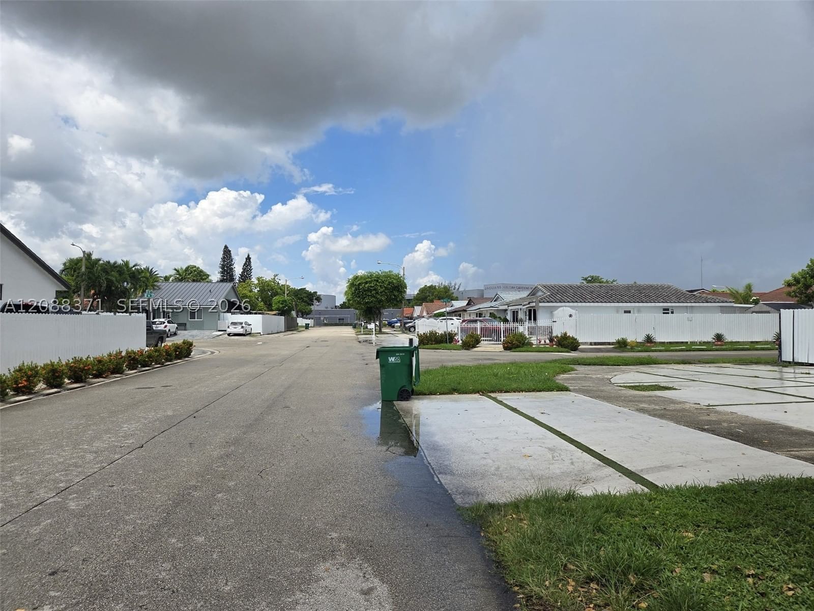 Real estate property located at 9085 117th St, Miami-dade, Maria Luisa Estates Sec 2, Hialeah Gardens, FL