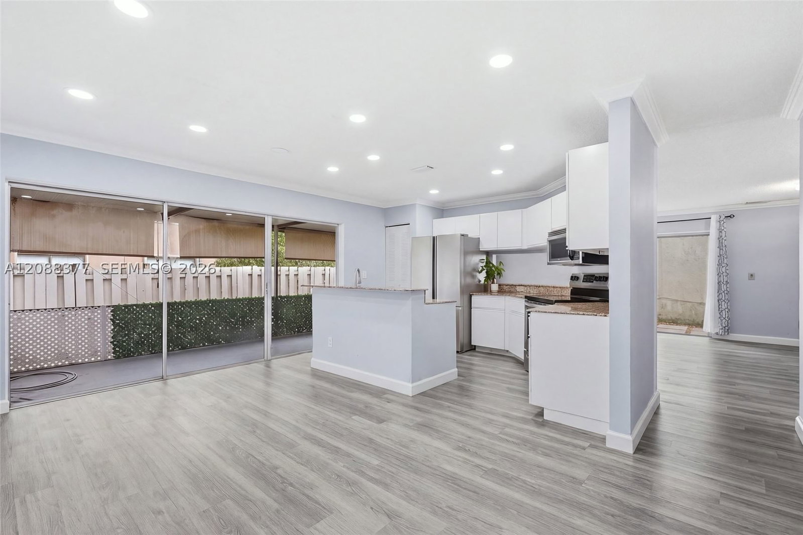 Real estate property located at 3724 107th Ter, Broward, Welleby Nw Quadrant, Sunrise, FL