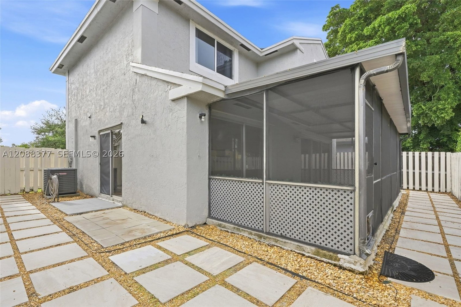 Real estate property located at 3724 107th Ter, Broward, Welleby Nw Quadrant, Sunrise, FL