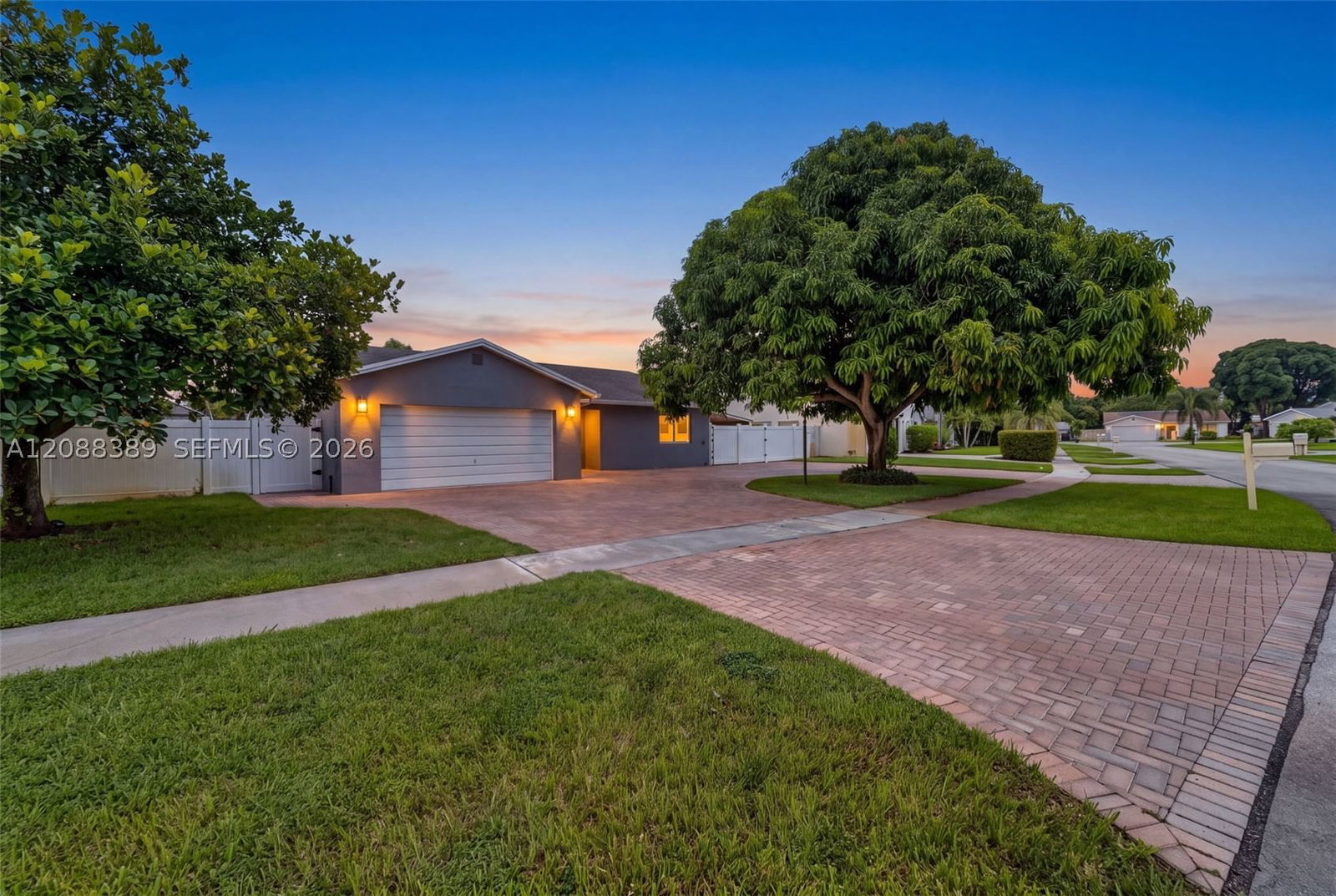Real estate property located at 9341 16th Rd W, Palm Beach, Sandalfoot Cove Sec 11, Boca Raton, FL