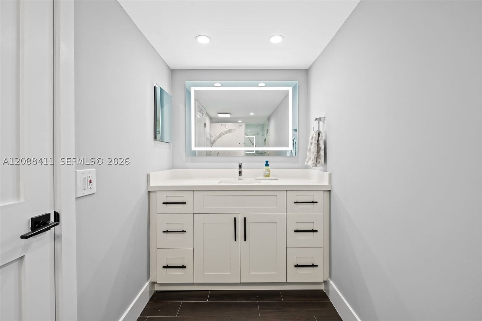 Real estate property located at 1201 Ocean Dr #1008N, Broward, Summit Condo, Hollywood, FL