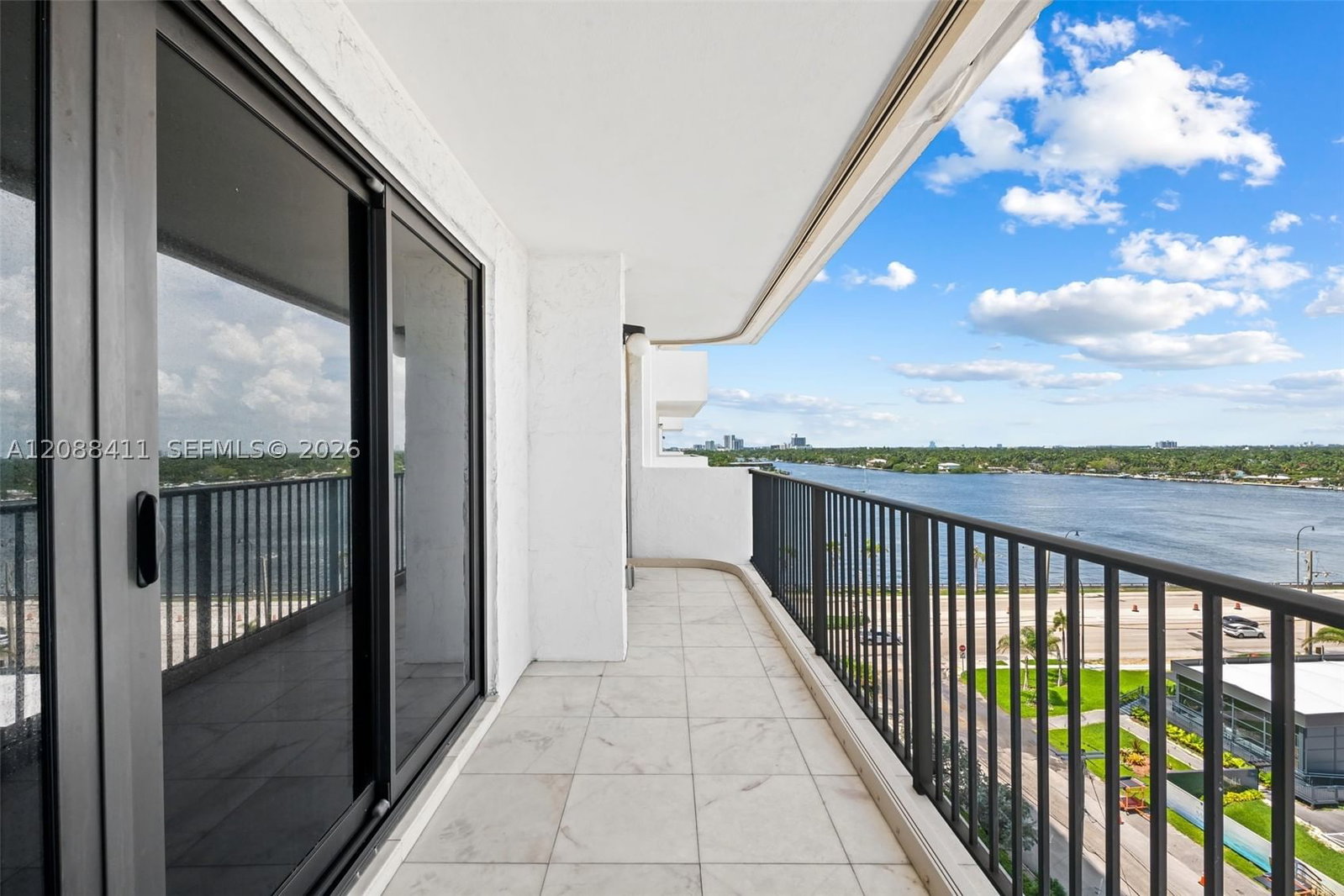 Real estate property located at 1201 Ocean Dr #1008N, Broward, Summit Condo, Hollywood, FL