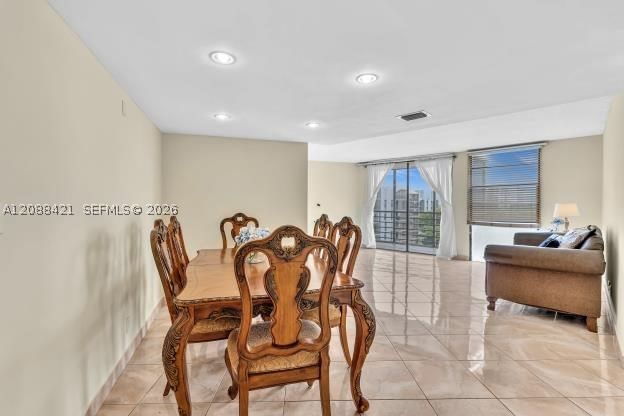 Real estate property located at 20400 Country Club Dr #711, Miami-dade, Biscaya Iv Condo, Aventura, FL