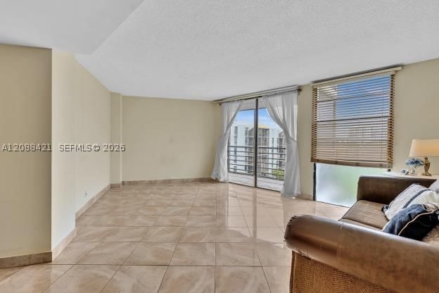 Real estate property located at 20400 Country Club Dr #711, Miami-dade, Biscaya Iv Condo, Aventura, FL