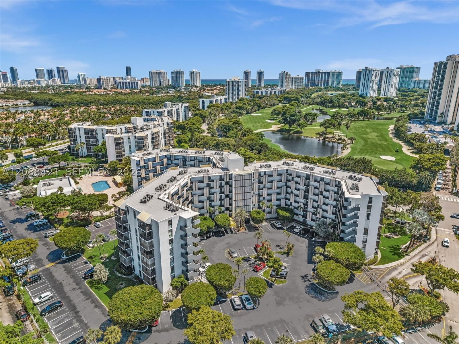 Real estate property located at 20400 Country Club Dr #711, Miami-dade, Biscaya Iv Condo, Aventura, FL