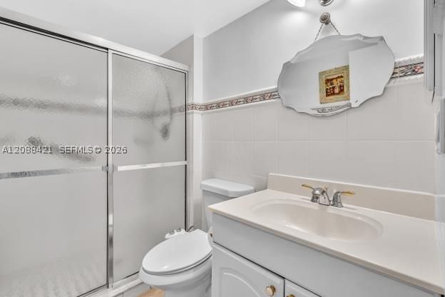 Real estate property located at 20400 Country Club Dr #711, Miami-dade, Biscaya Iv Condo, Aventura, FL
