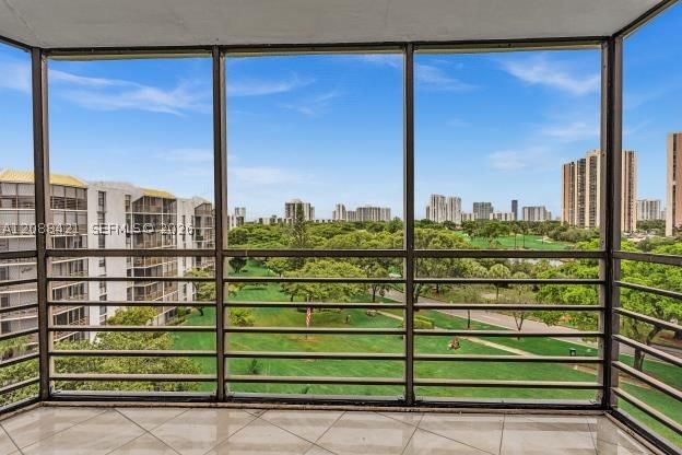 Real estate property located at 20400 Country Club Dr #711, Miami-dade, Biscaya Iv Condo, Aventura, FL
