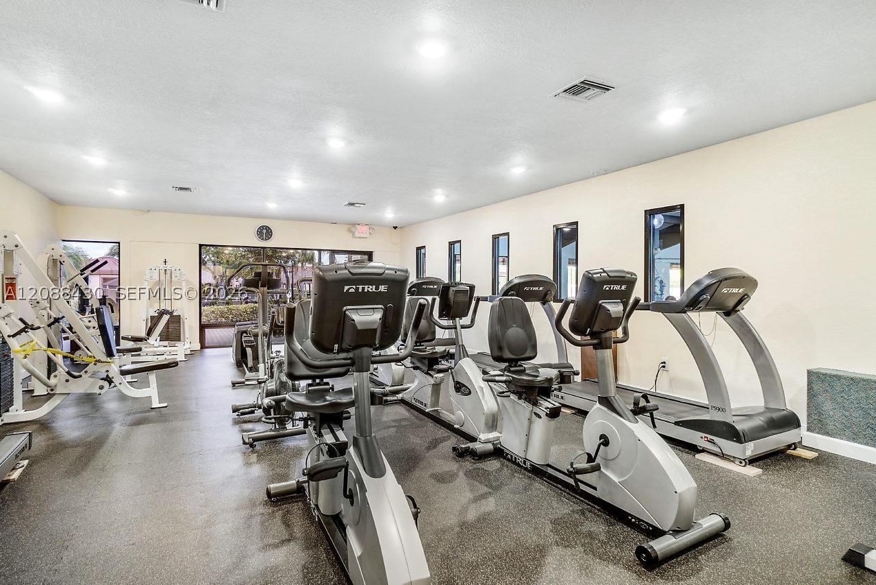 Real estate property located at 2761 Pine Island Rd #310, Broward, Sunrise Lakes 92 Condo, Sunrise, FL