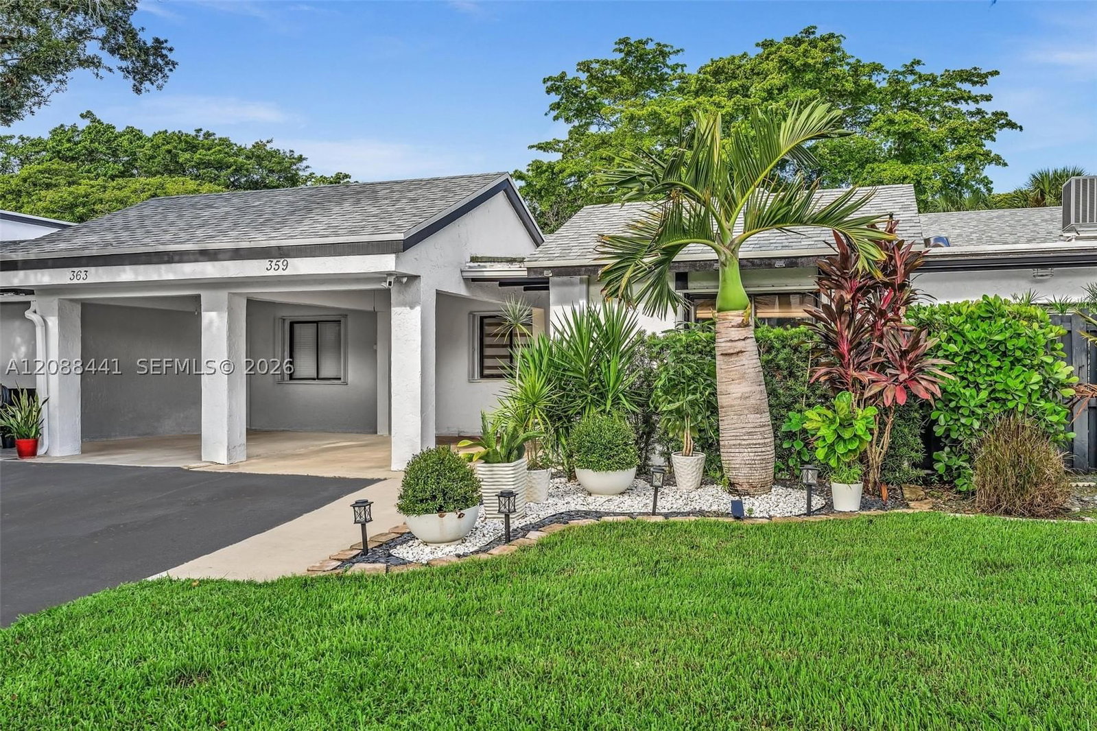 Real estate property located at 359 Fairway Cir #59, Broward, Villas At Bonaventure, Weston, FL