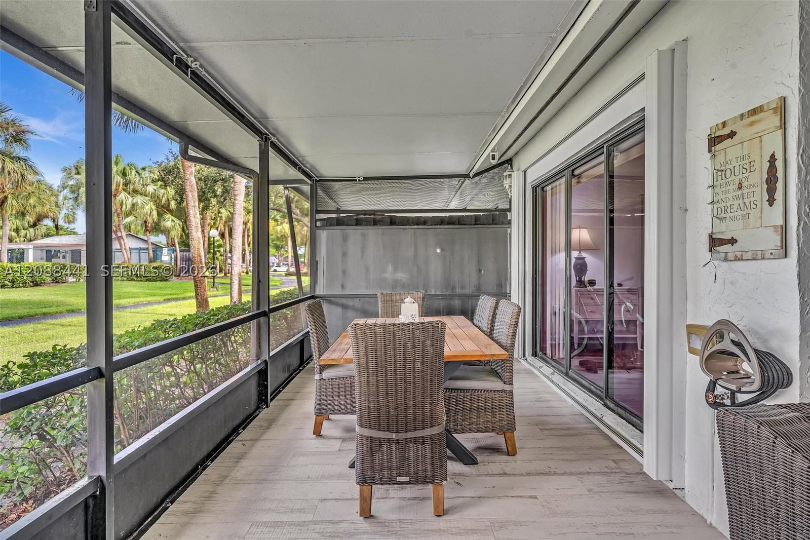 Real estate property located at 359 Fairway Cir #59, Broward, Villas At Bonaventure, Weston, FL