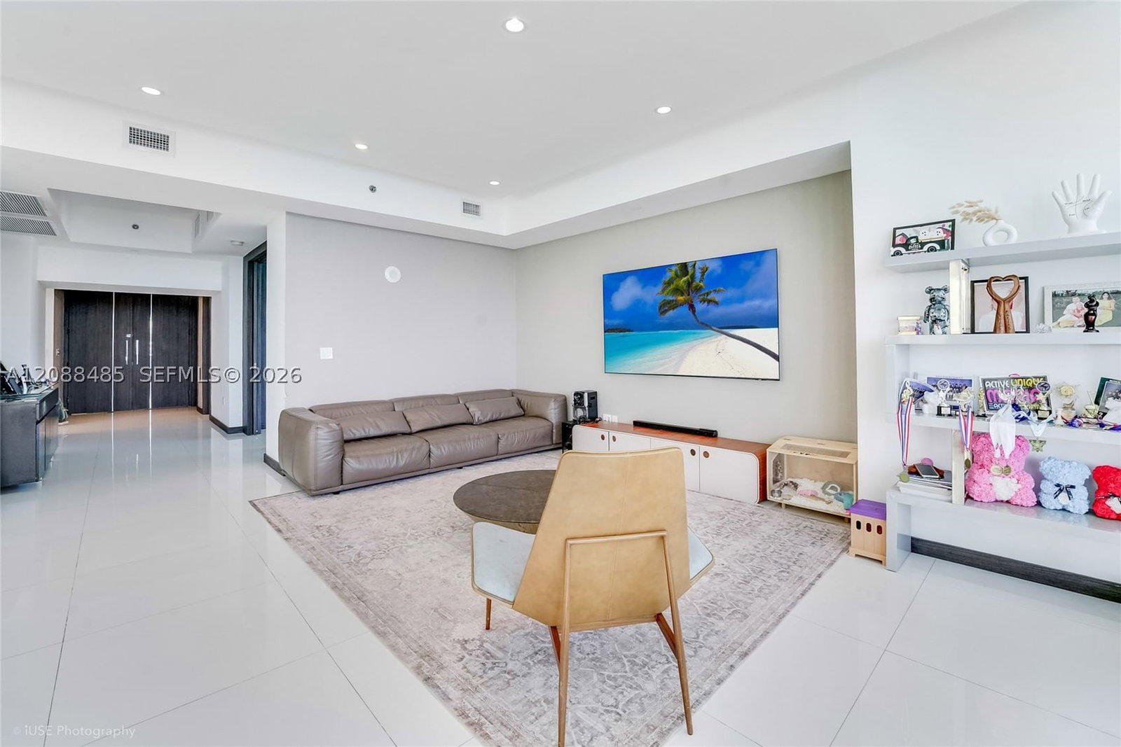 Real estate property located at 15901 Collins Ave #2701, Miami-dade, Tdr Tower Ii Condo, Sunny Isles Beach, FL