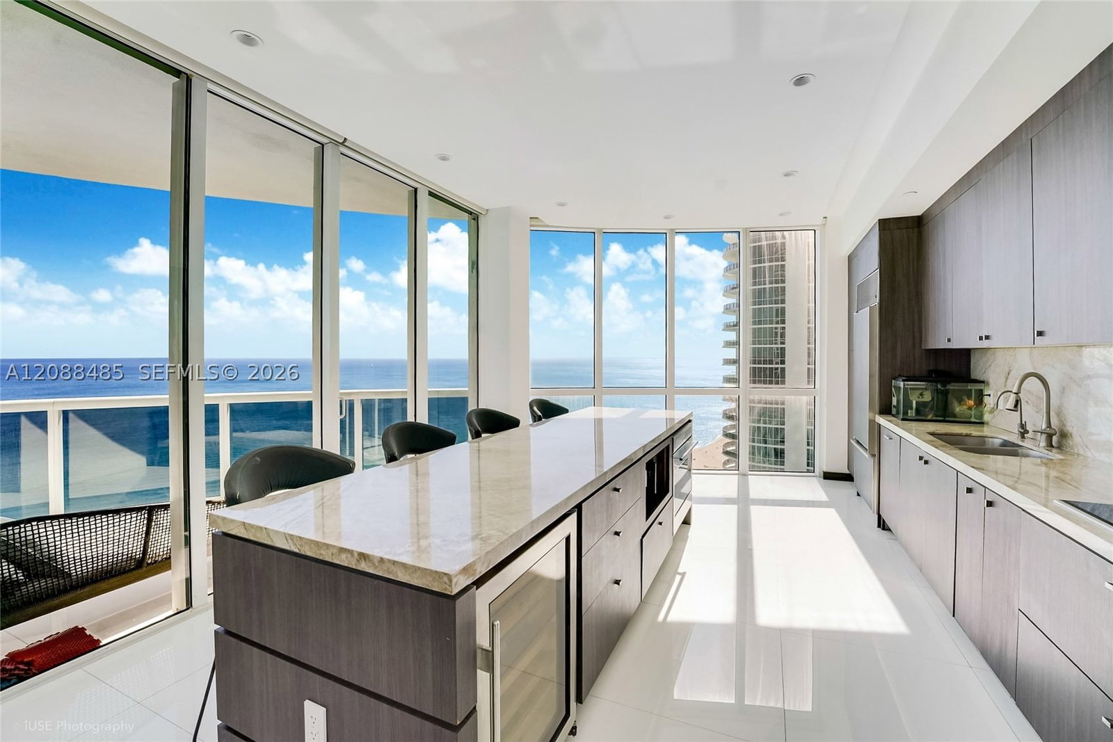 Real estate property located at 15901 Collins Ave #2701, Miami-dade, Tdr Tower Ii Condo, Sunny Isles Beach, FL