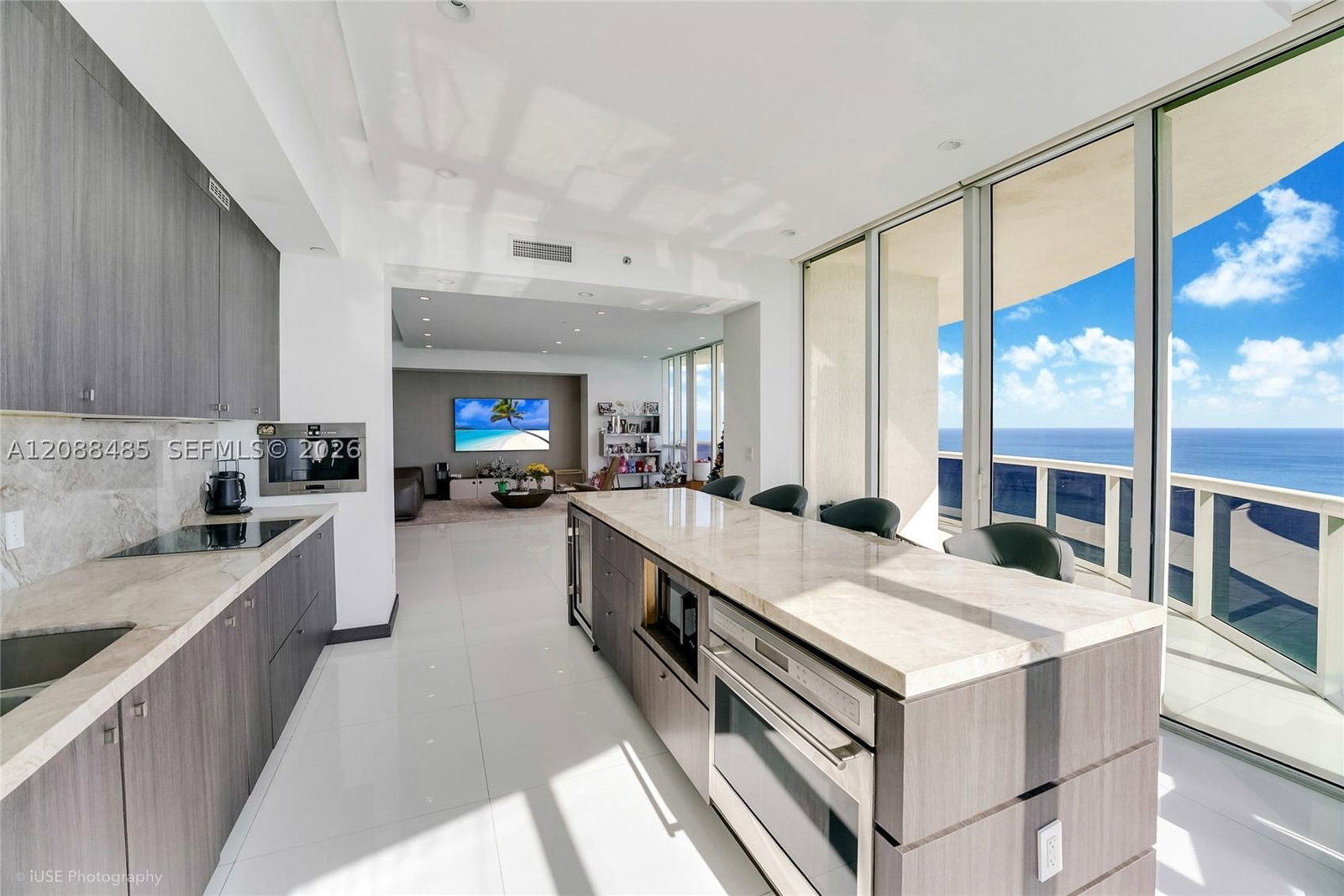 Real estate property located at 15901 Collins Ave #2701, Miami-dade, Tdr Tower Ii Condo, Sunny Isles Beach, FL