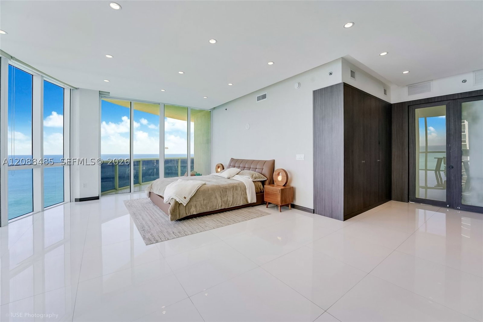 Real estate property located at 15901 Collins Ave #2701, Miami-dade, Tdr Tower Ii Condo, Sunny Isles Beach, FL