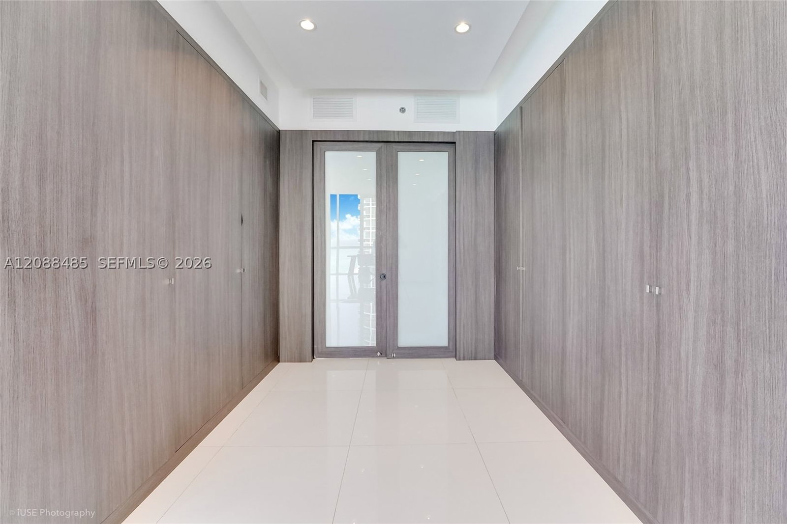 Real estate property located at 15901 Collins Ave #2701, Miami-dade, Tdr Tower Ii Condo, Sunny Isles Beach, FL