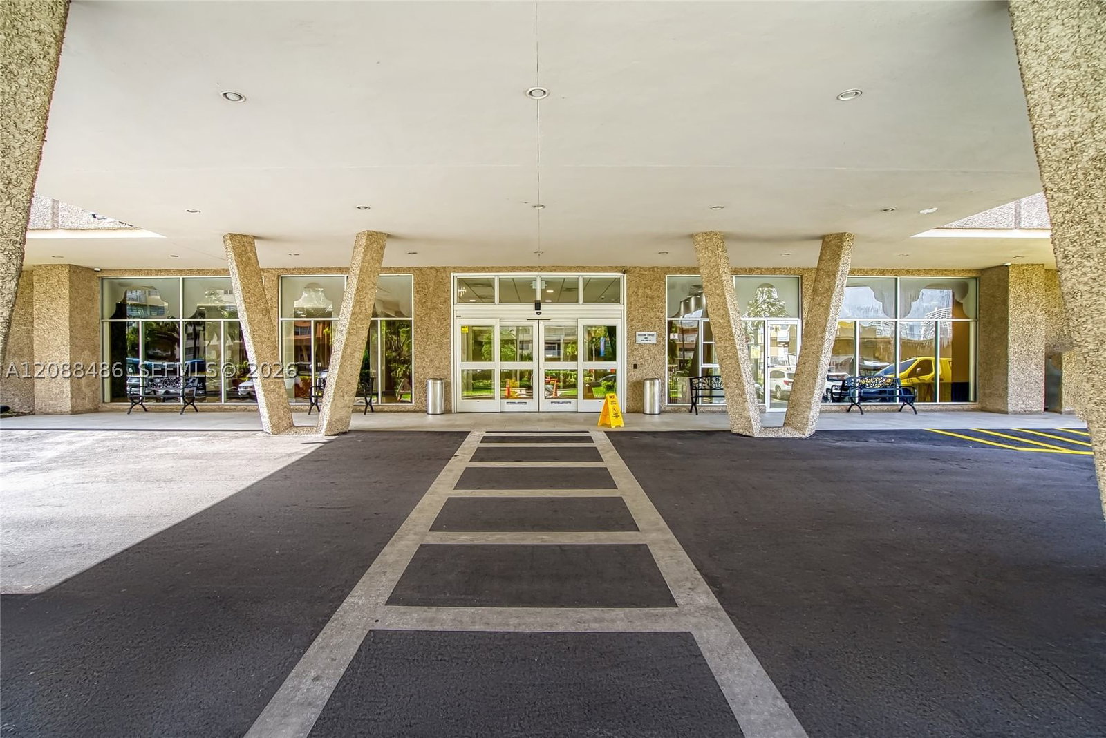 Real estate property located at 250 174th ST #1704, Miami-dade, Winston Towers 100 Condo, Sunny Isles Beach, FL