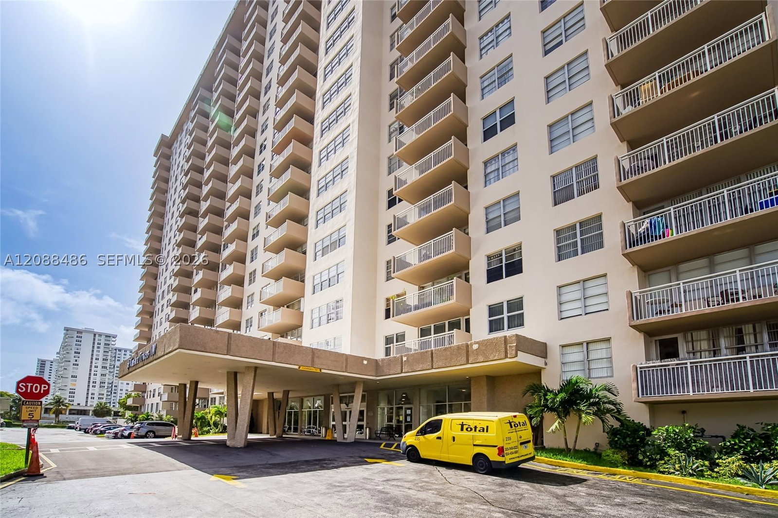 Real estate property located at 250 174th ST #1704, Miami-dade, Winston Towers 100 Condo, Sunny Isles Beach, FL