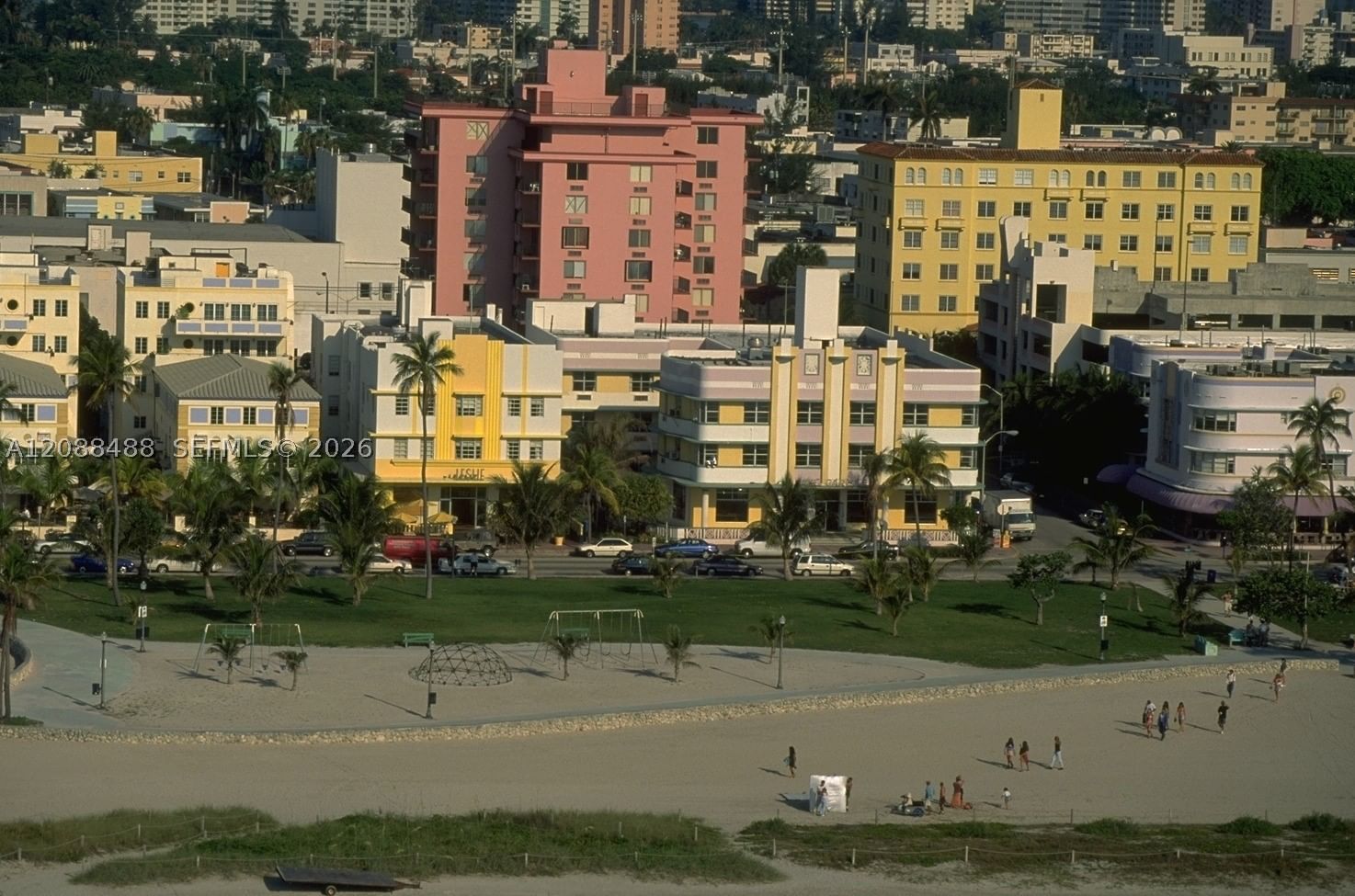 Real estate property located at 335 Ocean Dr #106, Miami-dade, Ocean Walk On South Beach, Miami Beach, FL
