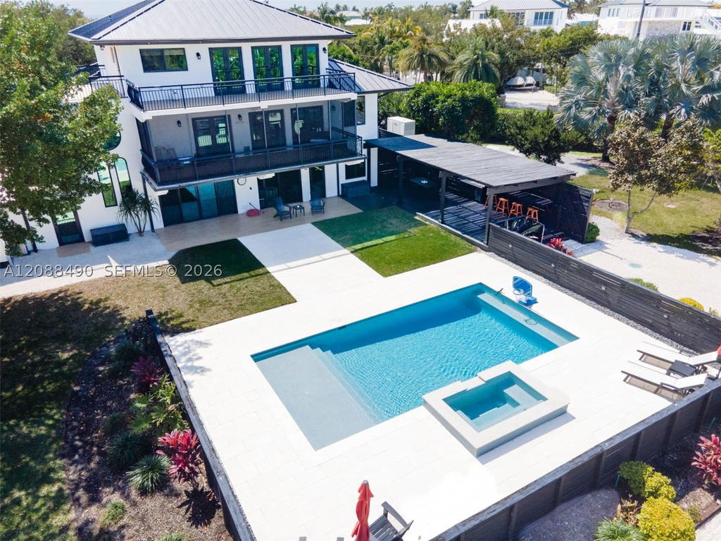 Real estate property located at 55 Ocean Front Dr, Monroe, Amended & Extended Plat O, Key Largo, FL