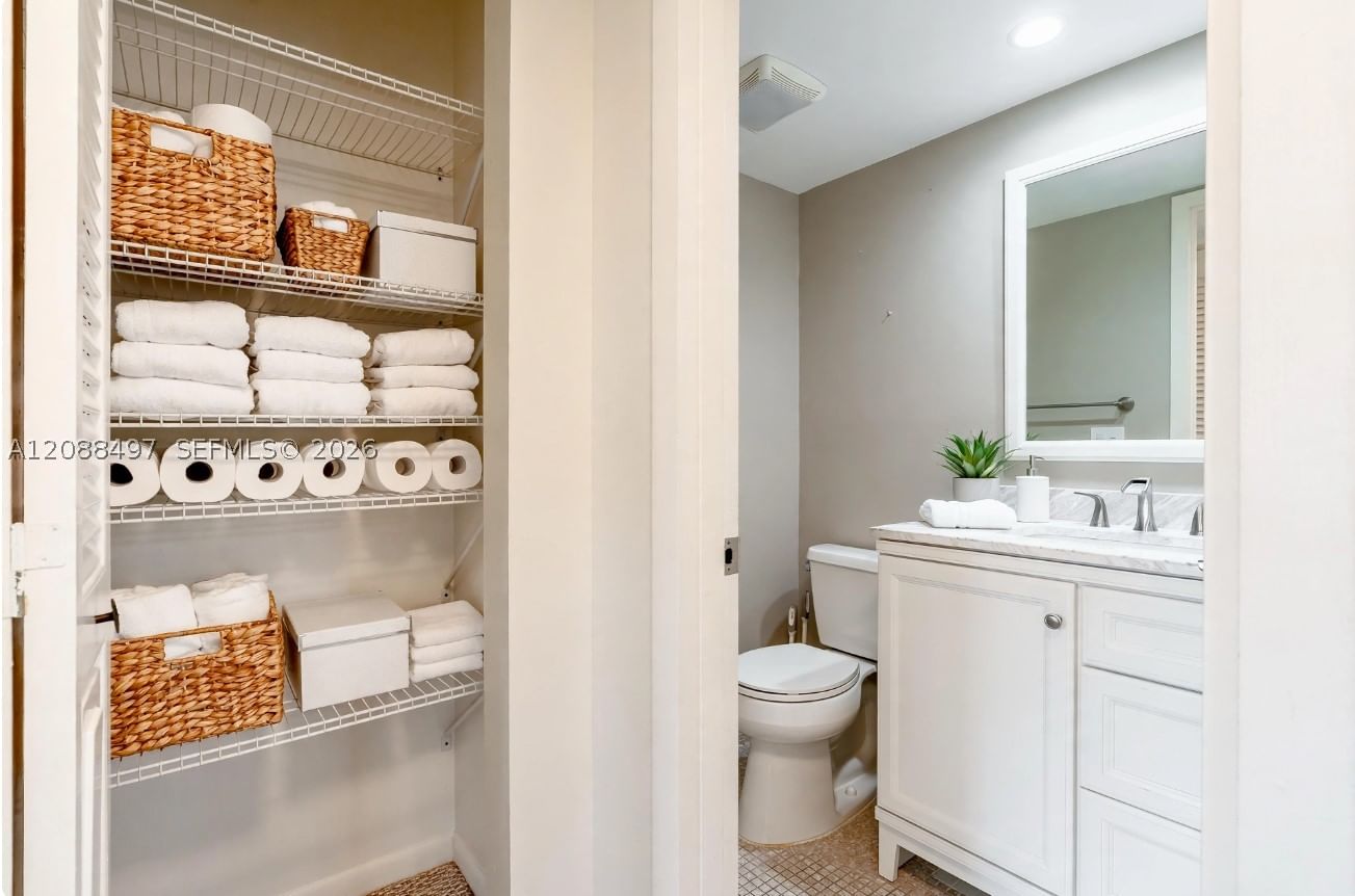 Real estate property located at 523 Fanshaw M #523, Palm Beach, Fanshaw At Century Villag, Boca Raton, FL