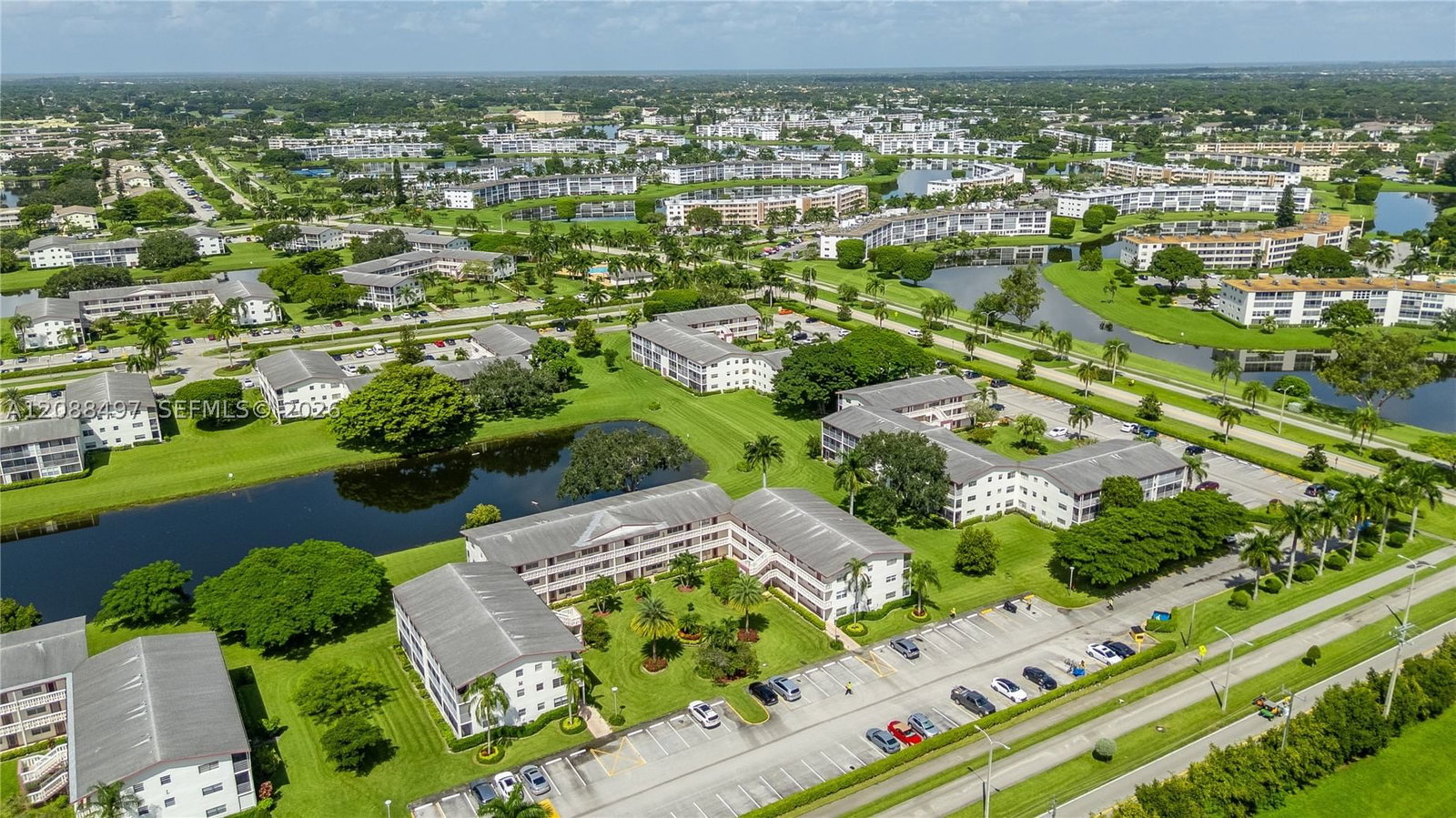 Real estate property located at 523 Fanshaw M #523, Palm Beach, Fanshaw At Century Villag, Boca Raton, FL
