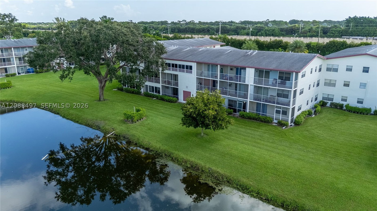 Real estate property located at 523 Fanshaw M #523, Palm Beach, Fanshaw At Century Villag, Boca Raton, FL