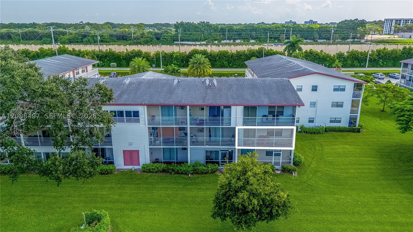 Real estate property located at 523 Fanshaw M #523, Palm Beach, Fanshaw At Century Villag, Boca Raton, FL