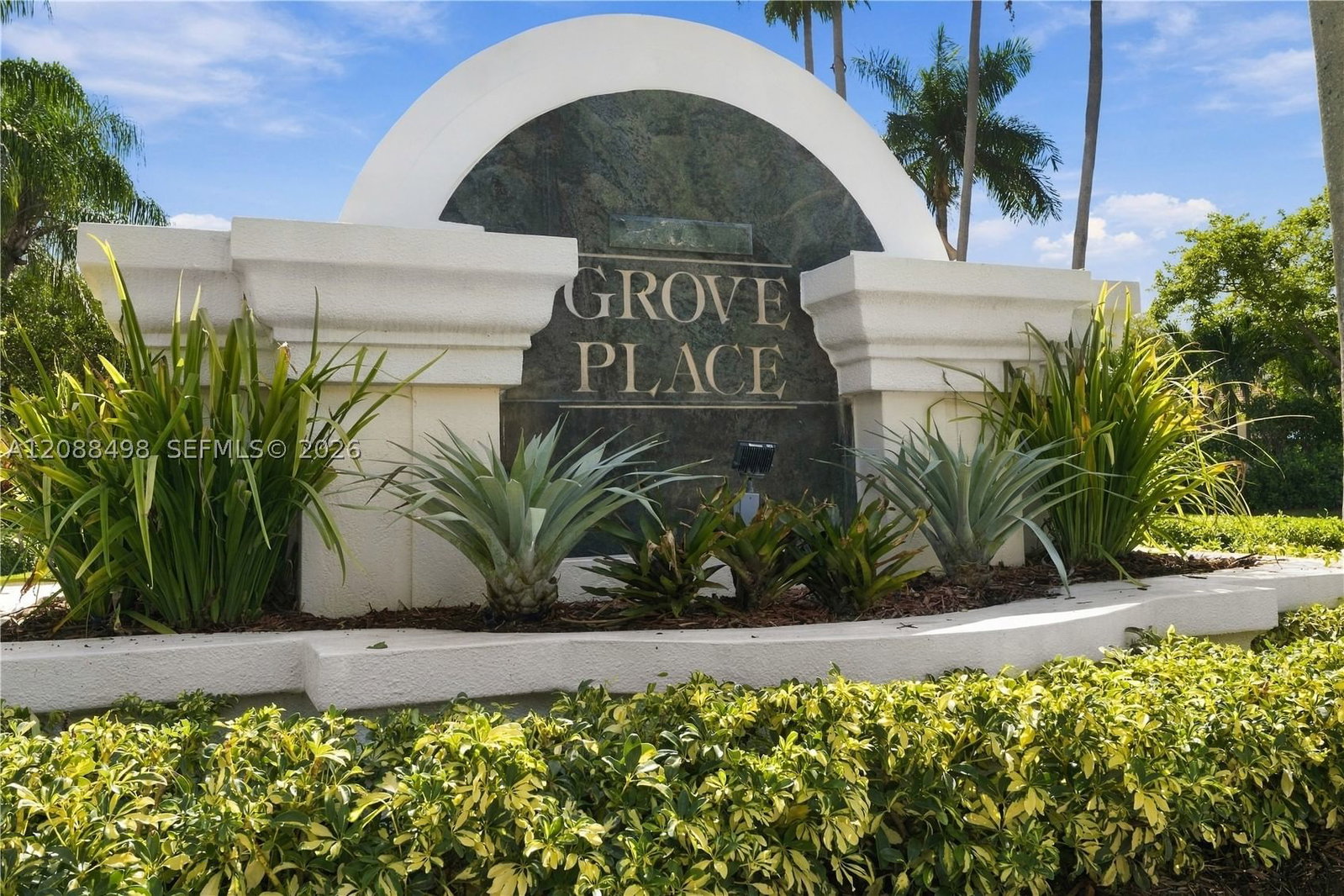 Real estate property located at 1423 158th Ave, Broward, Grove Place, Pembroke Pines, FL