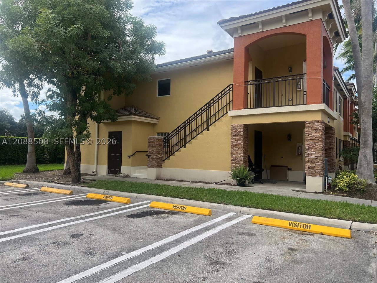 Real estate property located at 3390 9th St #201, Miami-dade, Monterey At Malibu Bay Co, Homestead, FL