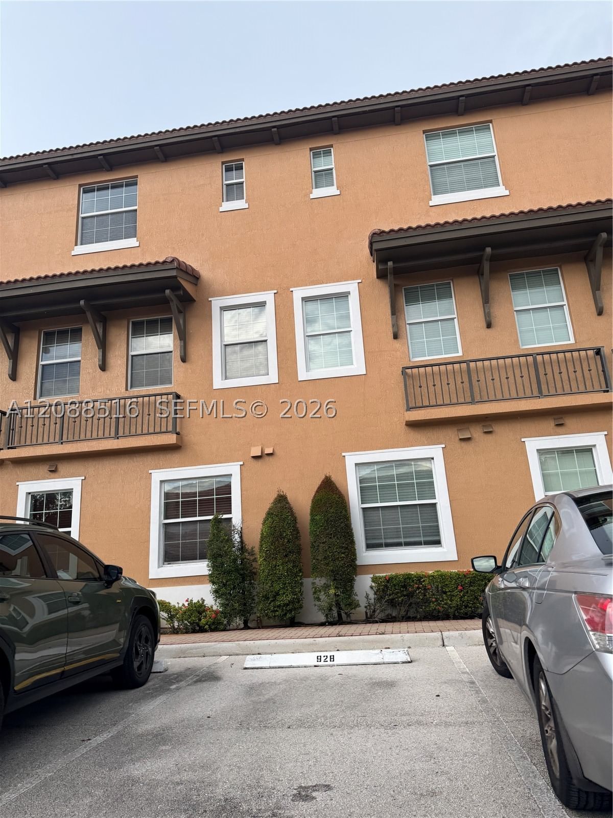 Real estate property located at 928 147th Ave #2906, Broward, Cobblestone Ii, Pembroke Pines, FL