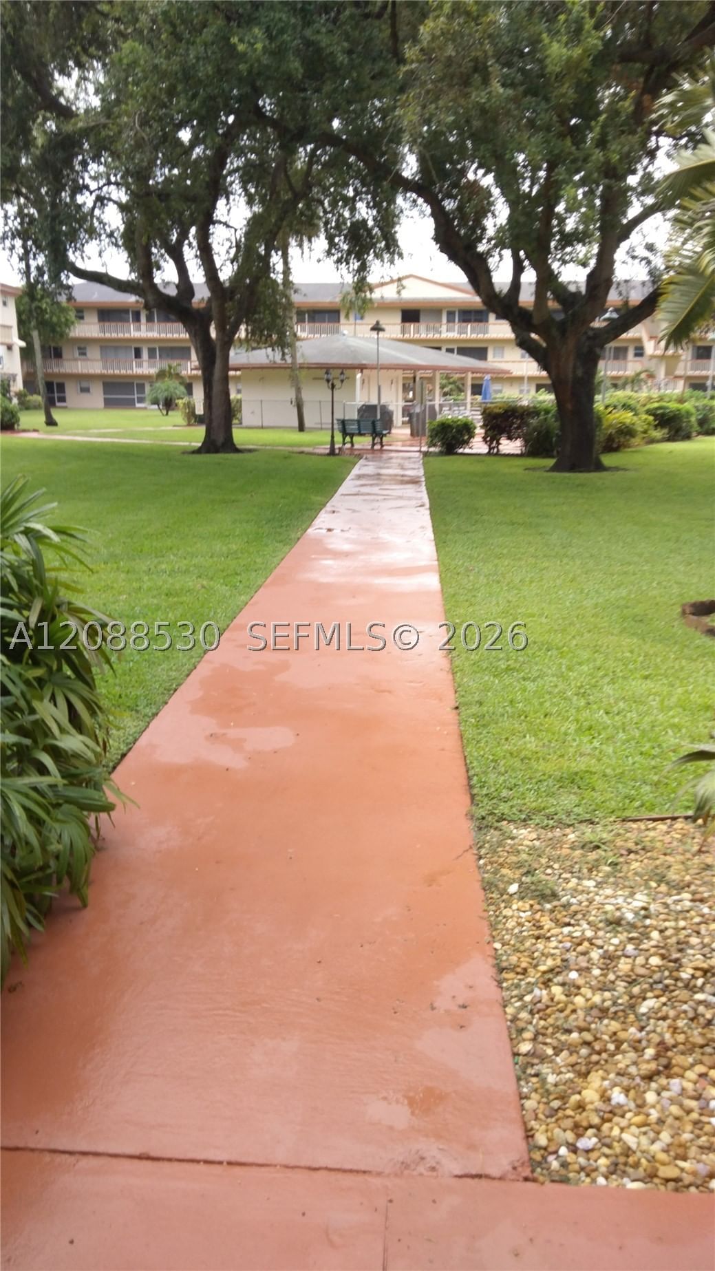 Real estate property located at 5300 Washington St #225G, Broward, Beverly Hills Condo, Hollywood, FL