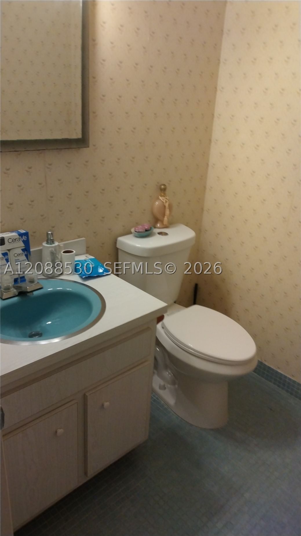 Real estate property located at 5300 Washington St #225G, Broward, Beverly Hills Condo, Hollywood, FL