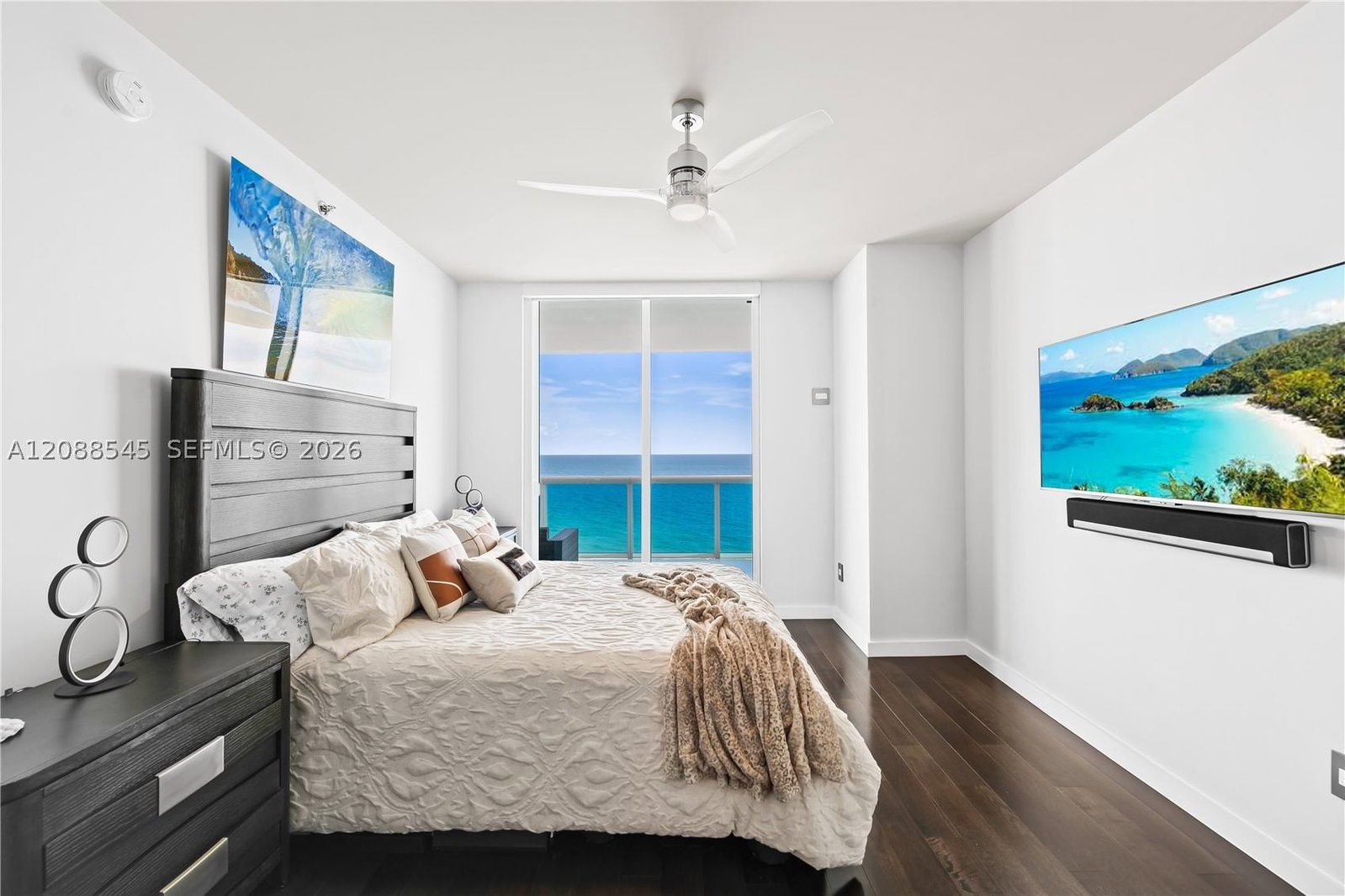 Real estate property located at 2711 Ocean Dr #1902, Broward, 2711 Hollywood Beach Cond, Hollywood, FL