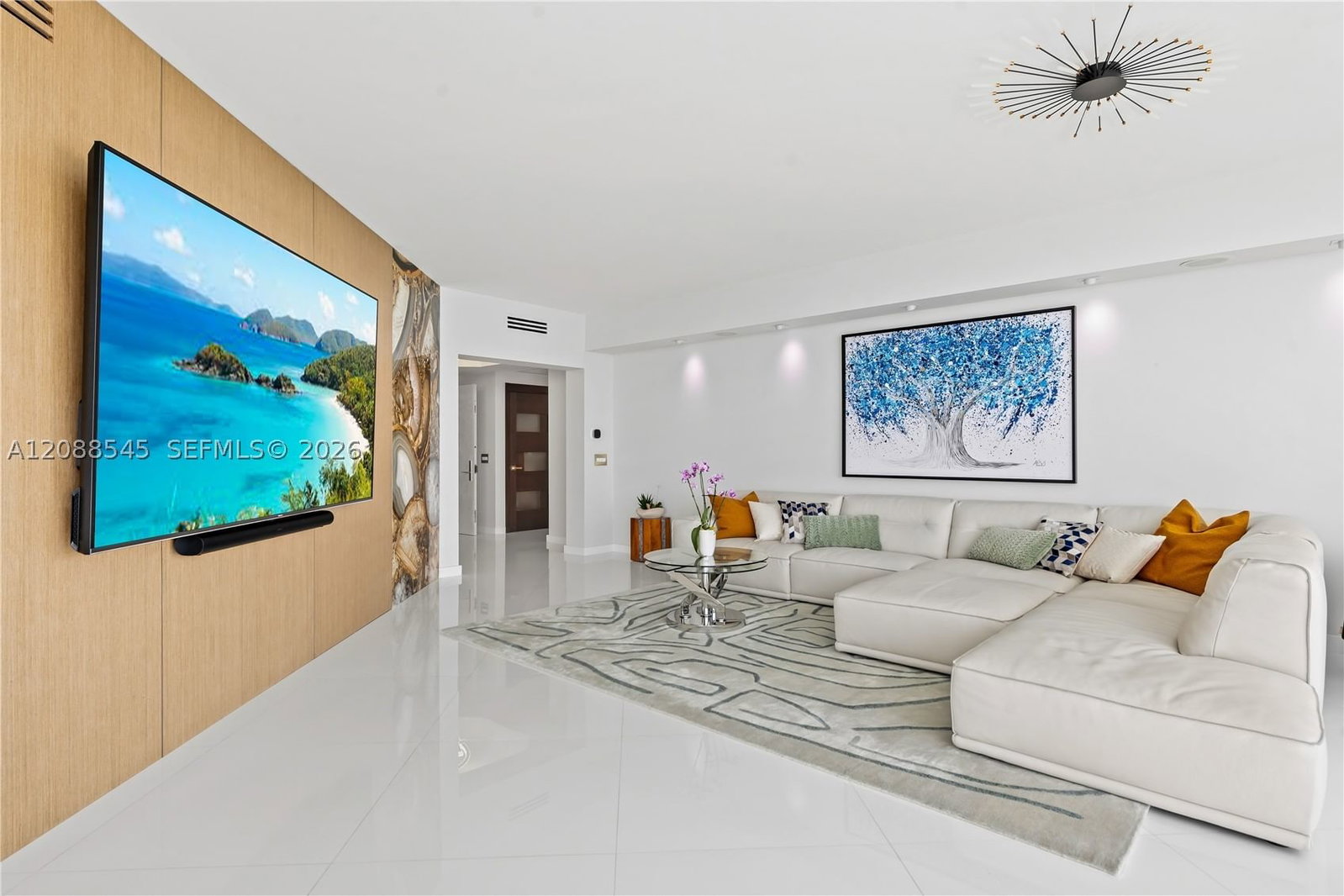 Real estate property located at 2711 Ocean Dr #1902, Broward, 2711 Hollywood Beach Cond, Hollywood, FL