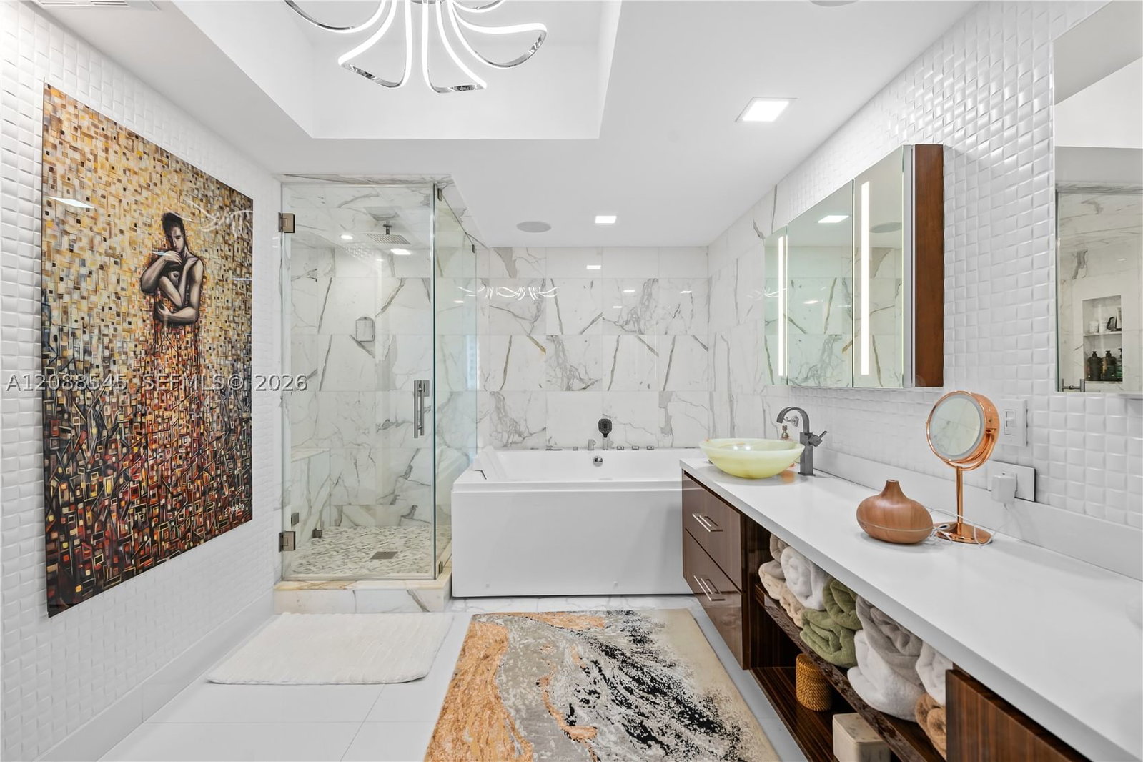 Real estate property located at 2711 Ocean Dr #1902, Broward, 2711 Hollywood Beach Cond, Hollywood, FL