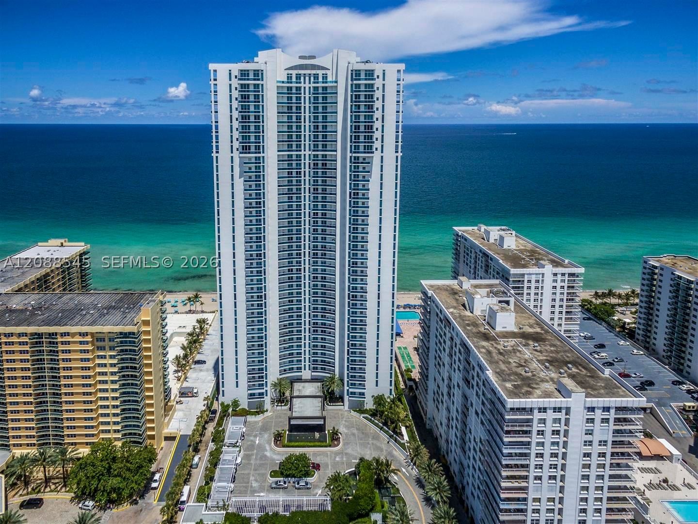 Real estate property located at 2711 Ocean Dr #1902, Broward, 2711 Hollywood Beach Cond, Hollywood, FL
