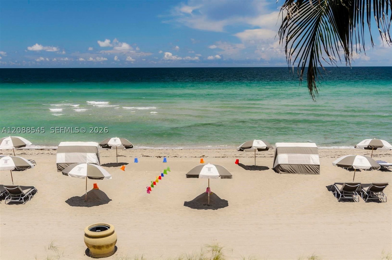 Real estate property located at 2711 Ocean Dr #1902, Broward, 2711 Hollywood Beach Cond, Hollywood, FL