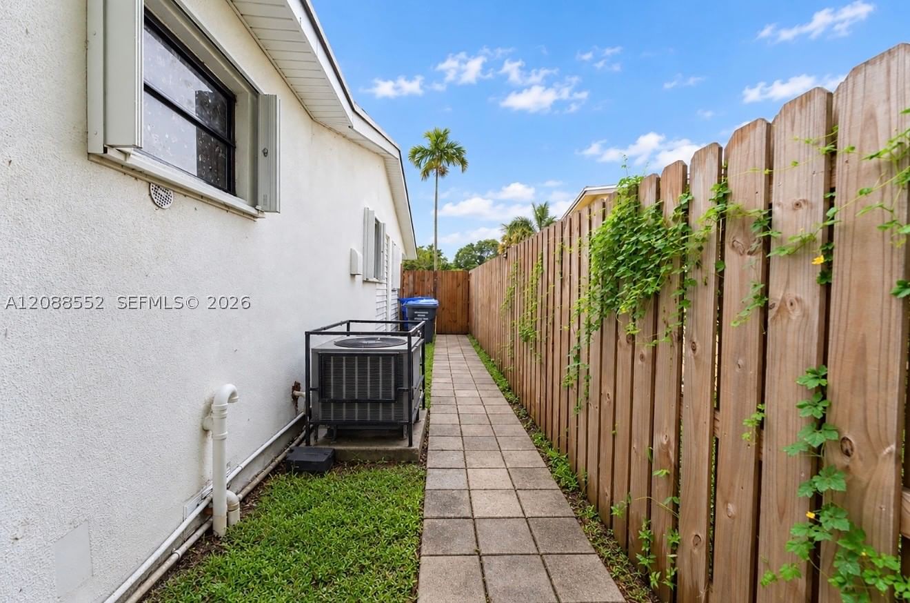 Real estate property located at 7551 Polk St, Broward, Boulevard Heights Sec 1, Hollywood, FL