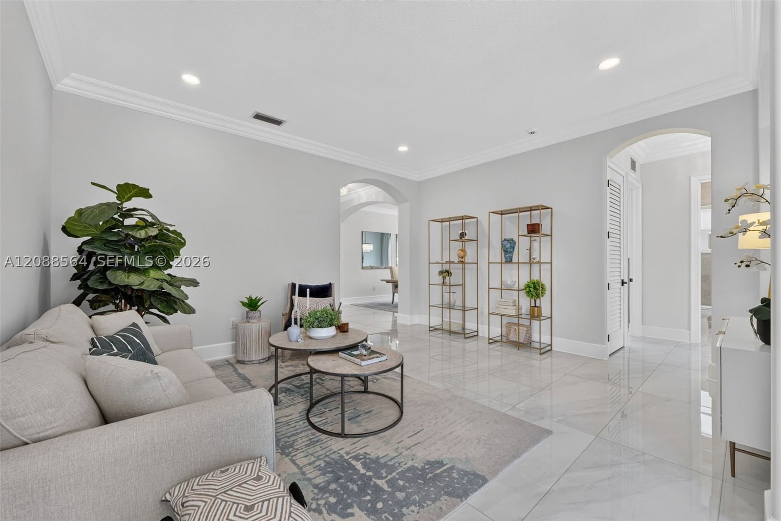 Real estate property located at 14940 89th Ave, Miami-dade, Genesis Gardens, Miami Lakes, FL