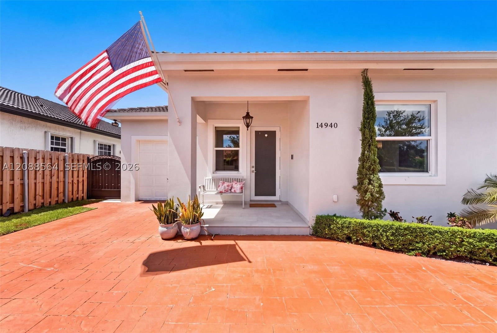 Real estate property located at 14940 89th Ave, Miami-dade, Genesis Gardens, Miami Lakes, FL