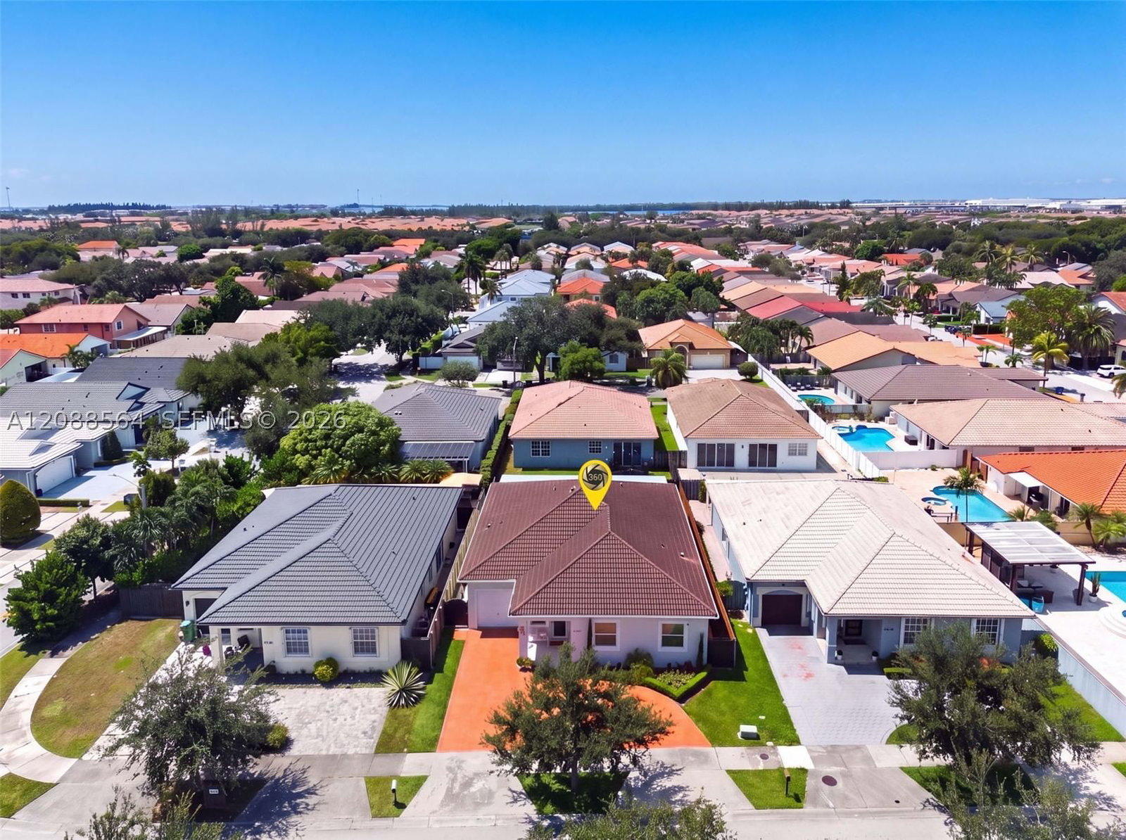 Real estate property located at 14940 89th Ave, Miami-dade, Genesis Gardens, Miami Lakes, FL