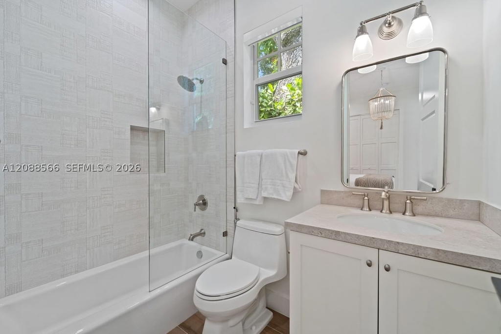 Real estate property located at 5851 77th Ter, Miami-dade, Fairglade Park, South Miami, FL
