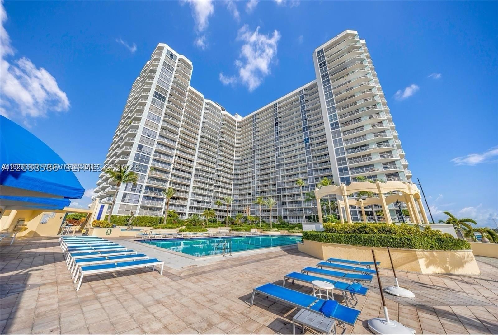 Real estate property located at 7601 Treasure Dr #1722, Miami-dade, The Grandview Palace Cond, North Bay Village, FL