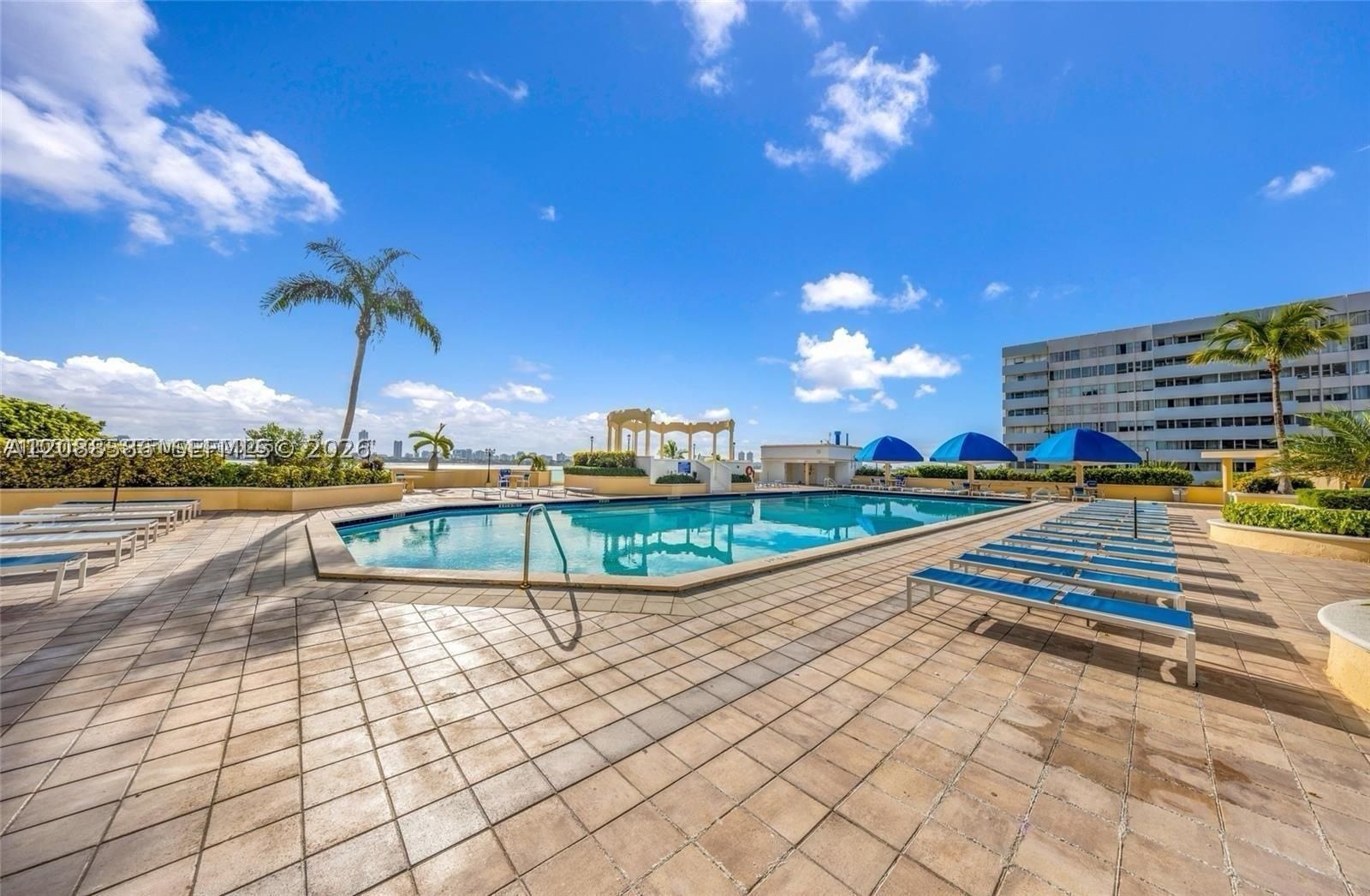 Real estate property located at 7601 Treasure Dr #1722, Miami-dade, The Grandview Palace Cond, North Bay Village, FL