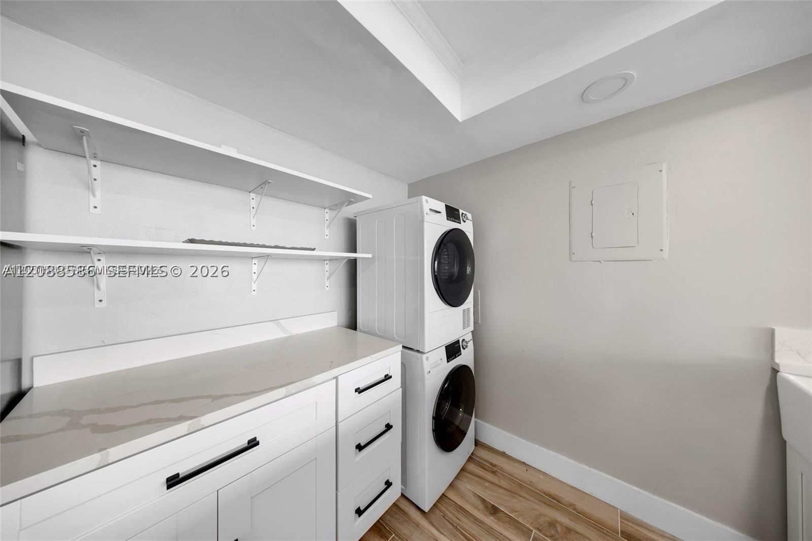 Real estate property located at 7601 Treasure Dr #1722, Miami-dade, The Grandview Palace Cond, North Bay Village, FL