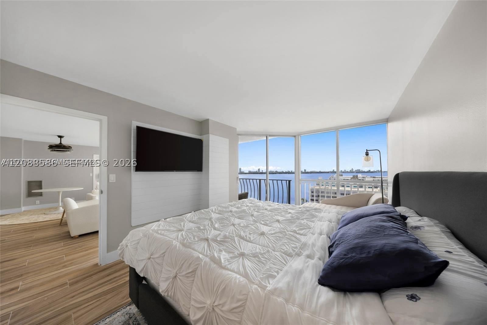Real estate property located at 7601 Treasure Dr #1722, Miami-dade, The Grandview Palace Cond, North Bay Village, FL