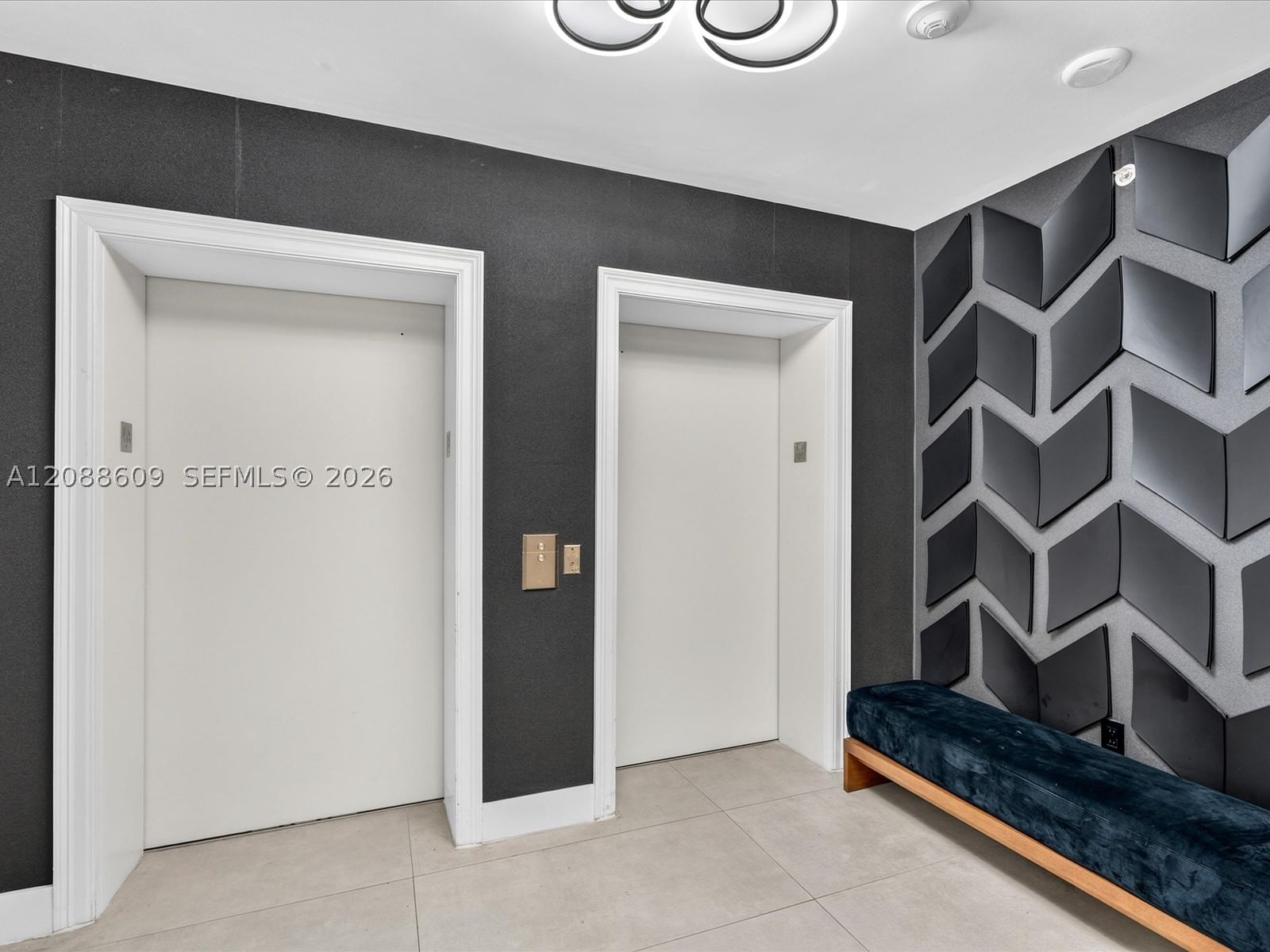 Real estate property located at 3201 183rd St #402, Miami-dade, The Peninsula Condo, Aventura, FL